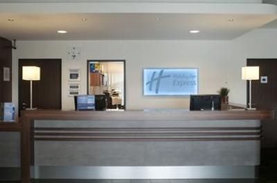 هالیدی این اکسپرس برمن ایرپورت