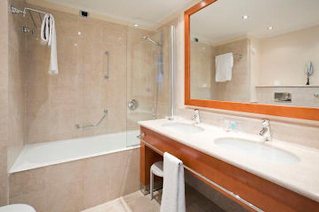 هتل ایلونین آکوئا 3