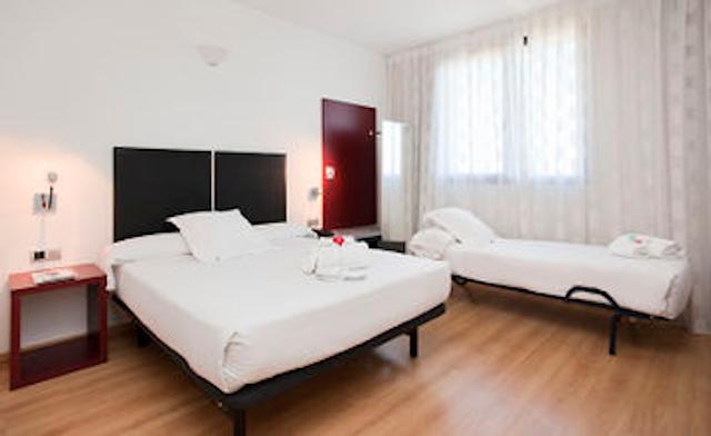 هتل ایلونین آکوئا 3