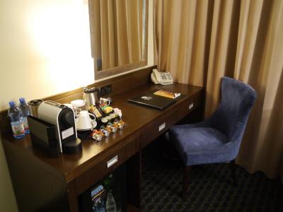 بست وسترن پرمیر مسقط