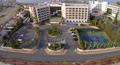 گرندریزورت لیماسل