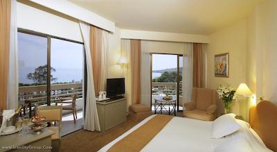 گرندریزورت لیماسل