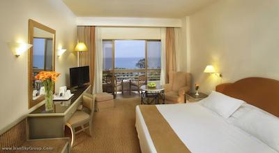 گرندریزورت لیماسل