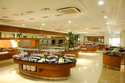 سانیس اورن بیچ ریزورت هتل اند اسپا