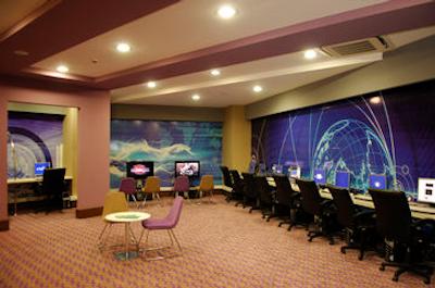 سانیس اورن بیچ ریزورت هتل اند اسپا