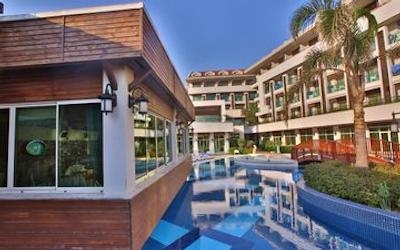 سانیس اورن بیچ ریزورت هتل اند اسپا