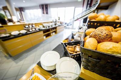 هالیدی این اکسپرس کلن-موهلهیم