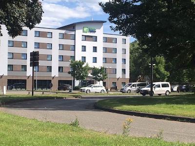 هالیدی این اکسپرس کلن-موهلهیم