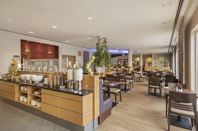 هالیدی این اکسپرس کلن-موهلهیم