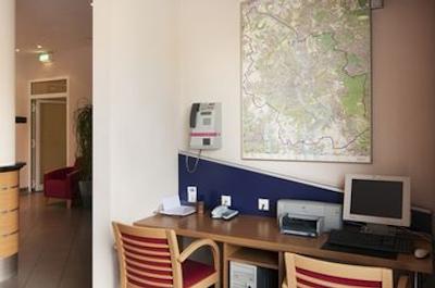 هالیدی این اکسپرس کلن-موهلهیم