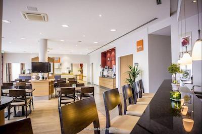 هالیدی این اکسپرس کلن-موهلهیم