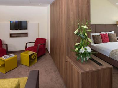 آستریا ترند دوپیو