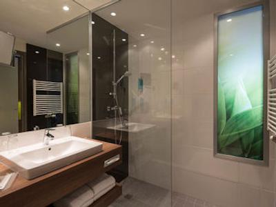 آستریا ترند دوپیو