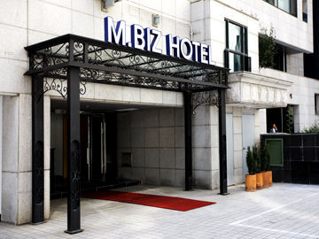 ام بیز