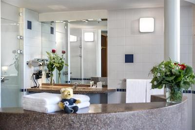 رامادا آمستردام ایرپورت شیفول