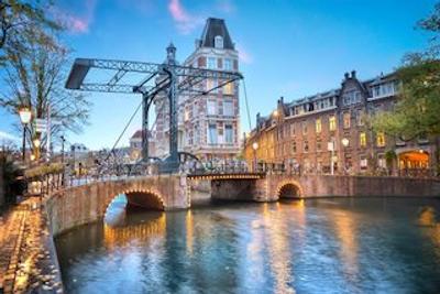 رامادا آمستردام ایرپورت شیفول