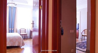 هلوتیا دلوکس هتل