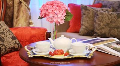 هلوتیا دلوکس هتل