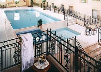 کراون پلازا نیاگارا فال-فالسویو