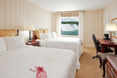 کراون پلازا نیاگارا فال-فالسویو