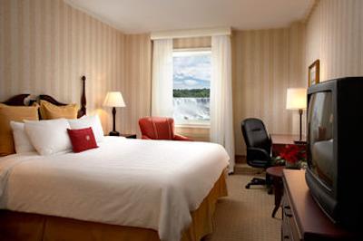 کراون پلازا نیاگارا فال-فالسویو