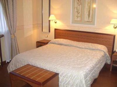 آستوریا هتل اند آپارتمان