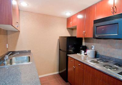 بست وسترن پلاس چلسی این