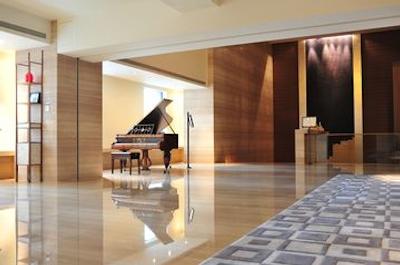 لس سوئیتس اورینت