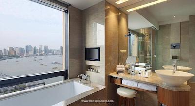 لس سوئیتس اورینت