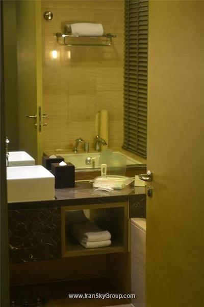 هالیدی این شانگهای سانگجیانگ