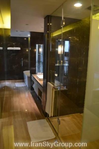 هالیدی این شانگهای سانگجیانگ