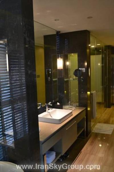 هالیدی این شانگهای سانگجیانگ