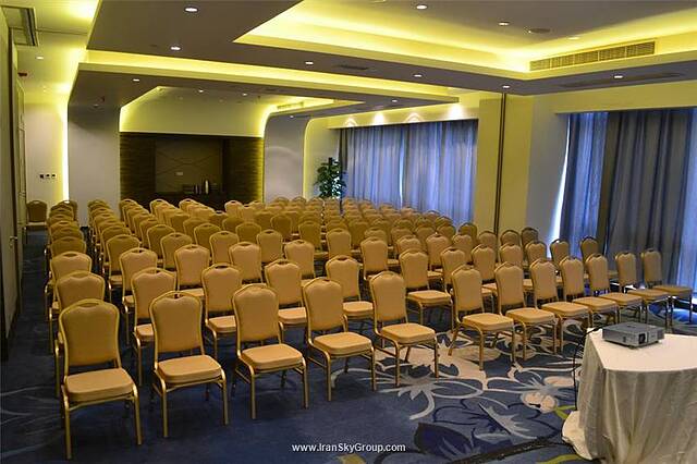 هالیدی این شانگهای سانگجیانگ
