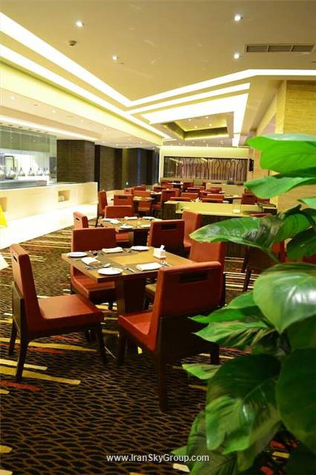 هالیدی این شانگهای سانگجیانگ