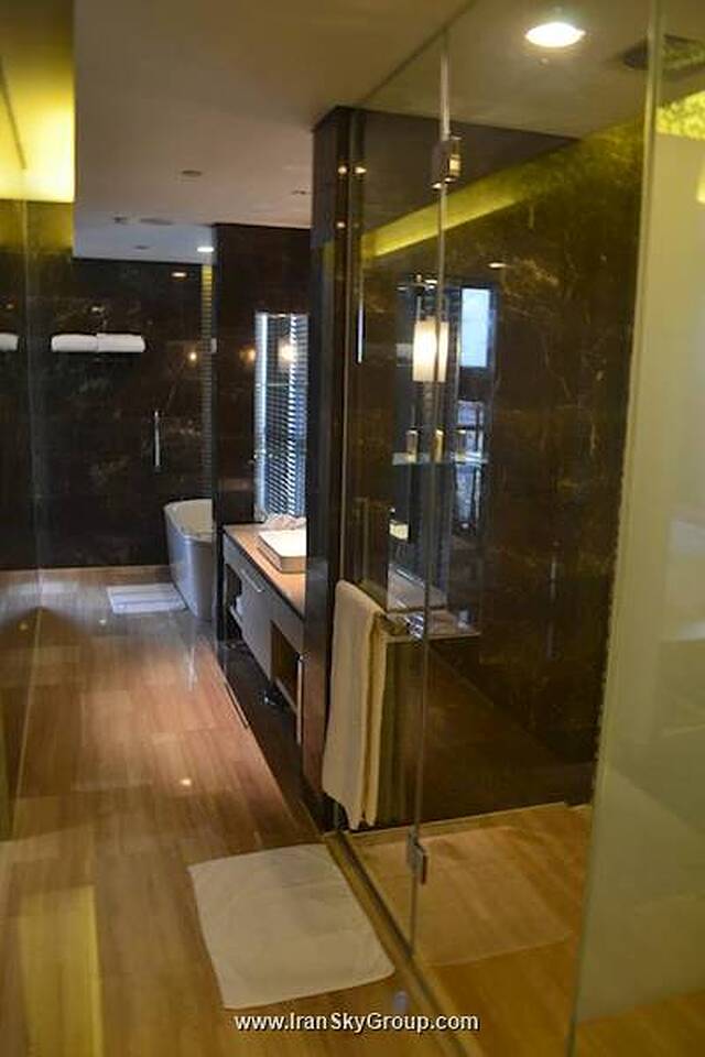 هالیدی این شانگهای سانگجیانگ