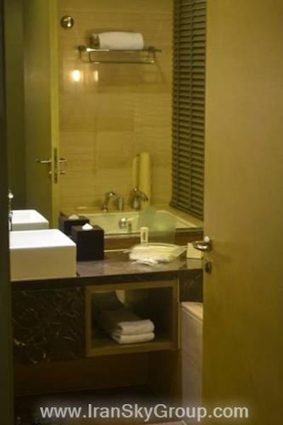 هالیدی این شانگهای سانگجیانگ