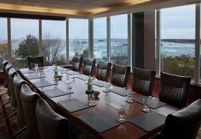 ماریوت فالسویو نیاگارا فالس