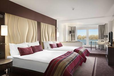 هیلتون وین دنوب واترفرانت