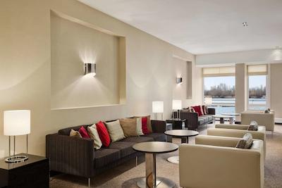 هیلتون وین دنوب واترفرانت