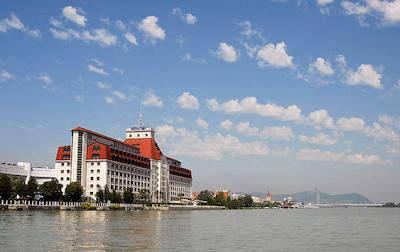 هیلتون وین دنوب واترفرانت