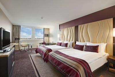 هیلتون وین دنوب واترفرانت