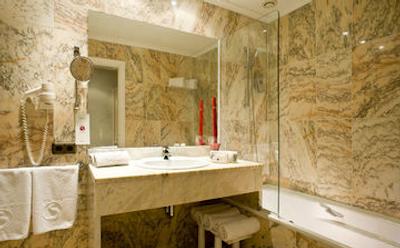 سالس هتل پره IV