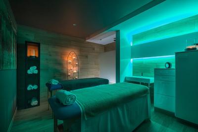 سالس هتل پره IV