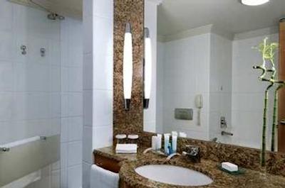 آدانا هیلتون اس ای