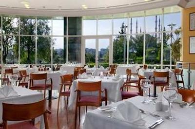 آدانا هیلتون اس ای