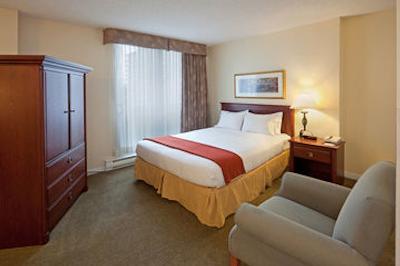 هتل فوبورگ مونترال