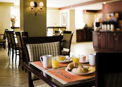 هتل فوبورگ مونترال