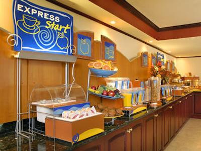 هتل فوبورگ مونترال