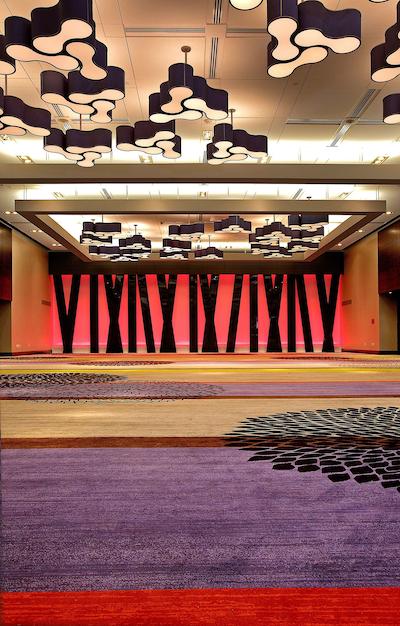 دابل تری بای هیلتون مونترال