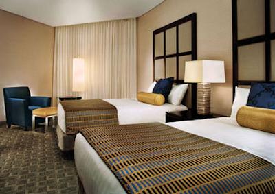 دابل تری بای هیلتون مونترال